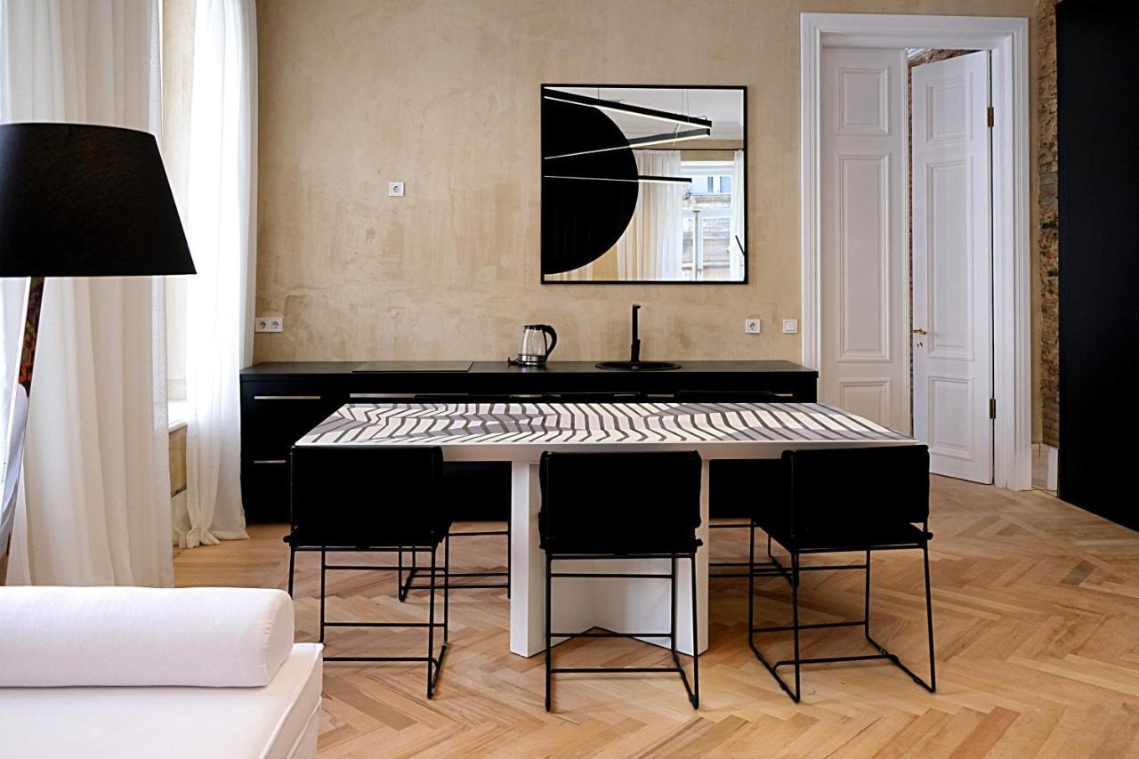 The 10 Hotel Tbilisi Luaran gambar