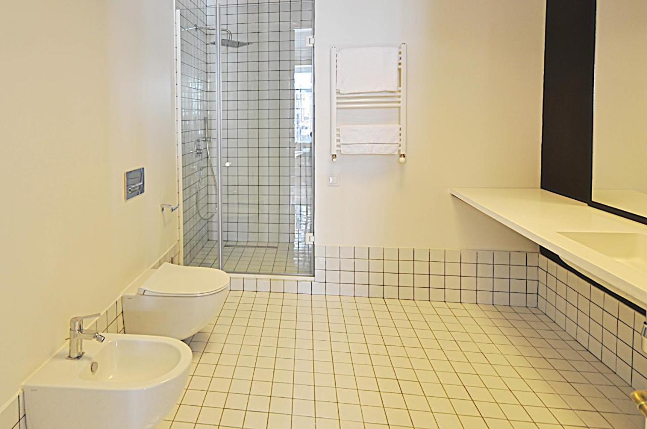 The 10 Hotel Tbilisi Luaran gambar