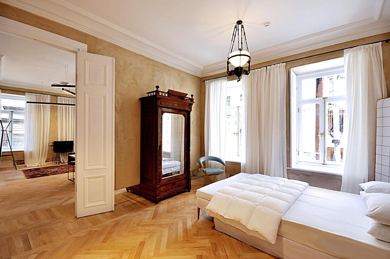 The 10 Hotel Tbilisi Luaran gambar